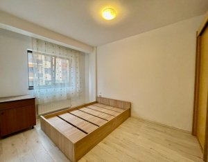 Appartement 3 chambres à vendre dans Floresti