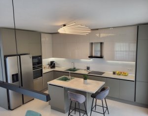 Maison 4 chambres à vendre dans Cluj-napoca, zone Dambul Rotund