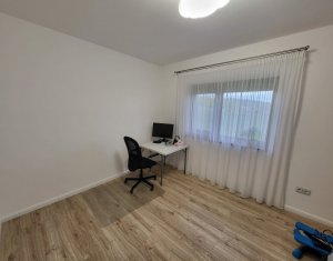 Maison 4 chambres à vendre dans Cluj-napoca, zone Dambul Rotund