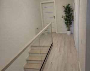 Maison 4 chambres à vendre dans Cluj-napoca, zone Dambul Rotund