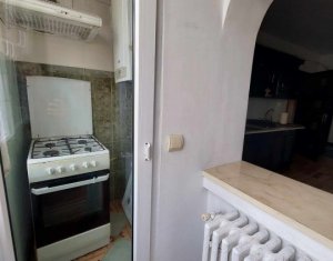 Appartement 4 chambres à vendre dans Cluj-napoca, zone Manastur
