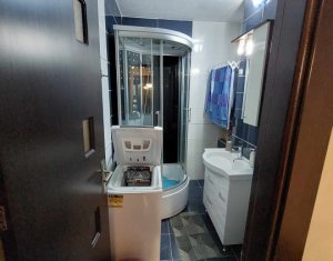 Appartement 4 chambres à vendre dans Cluj-napoca, zone Manastur