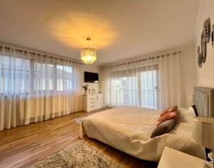 Maison 4 chambres à vendre dans Floresti