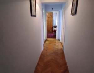 Appartement 3 chambres à vendre dans Cluj-napoca, zone Manastur
