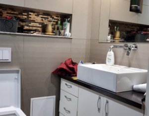 Maison 4 chambres à vendre dans Cluj-napoca, zone Dambul Rotund