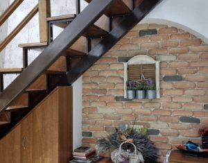 Maison 4 chambres à vendre dans Cluj-napoca, zone Dambul Rotund