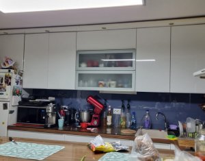 Maison 4 chambres à vendre dans Cluj-napoca, zone Dambul Rotund