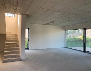 Maison 4 chambres à vendre dans Cluj-napoca, zone Dambul Rotund