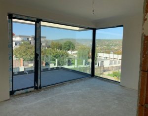Maison 4 chambres à vendre dans Cluj-napoca, zone Dambul Rotund