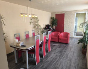 , 180m2 dans Cluj-napoca, zone Dambul Rotund