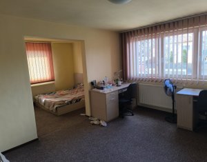 Maison 9 chambres à vendre dans Cluj-napoca, zone Dambul Rotund