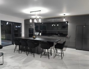 , 250m2 in Cluj-napoca, zone Iris