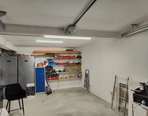 House 4 rooms for sale in Cluj-napoca, zone Iris