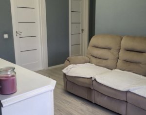 Maison 5 chambres à vendre dans Floresti
