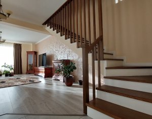 Maison 4 chambres à vendre dans Cluj-napoca, zone Dambul Rotund