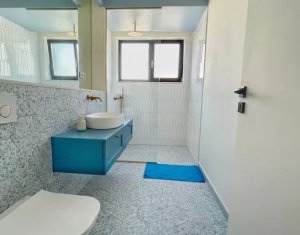 Appartement 4 chambres à vendre dans Cluj-napoca, zone Intre Lacuri