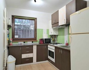 Maison 4 chambres à vendre dans Floresti