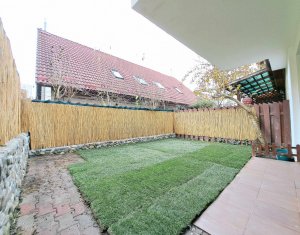 Maison 4 chambres à vendre dans Floresti