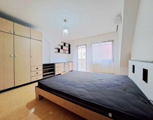 Maison 4 chambres à vendre dans Floresti