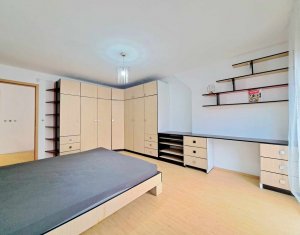 Maison 4 chambres à vendre dans Floresti