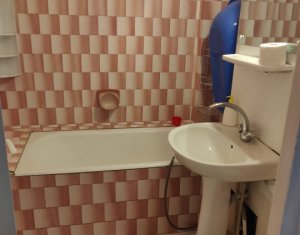 Appartement 4 chambres à vendre dans Cluj-napoca, zone Manastur