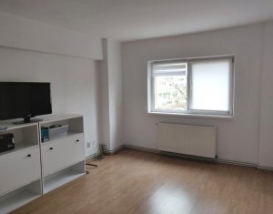 Appartement 4 chambres à vendre dans Cluj-napoca, zone Manastur