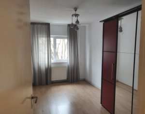Appartement 4 chambres à vendre dans Cluj-napoca, zone Manastur