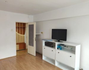 Appartement 4 chambres à vendre dans Cluj-napoca, zone Manastur