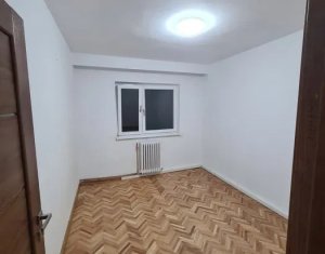 Appartement 4 chambres à vendre dans Cluj-napoca, zone Plopilor