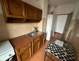 Appartement 4 chambres à vendre dans Cluj-napoca, zone Manastur