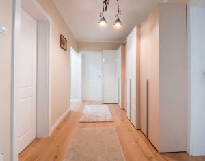 Appartement 4 chambres à louer dans Cluj-napoca, zone Centru