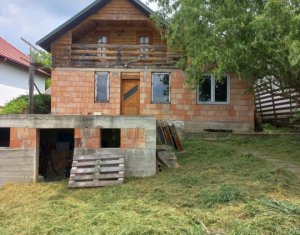 House 3 rooms for sale in Campenesti