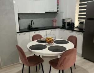 Appartement 3 chambres à vendre dans Floresti