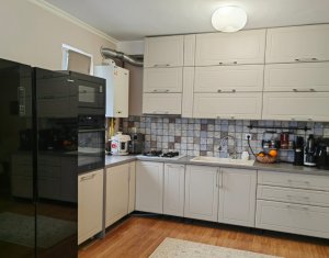 Appartement 3 chambres à vendre dans Floresti