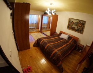 Appartement 4 chambres à vendre dans Cluj-napoca, zone Manastur