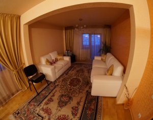 Appartement 4 chambres à vendre dans Cluj-napoca, zone Manastur