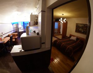 Appartement 4 chambres à vendre dans Cluj-napoca, zone Manastur