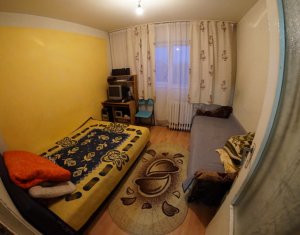 Appartement 4 chambres à vendre dans Cluj-napoca, zone Manastur