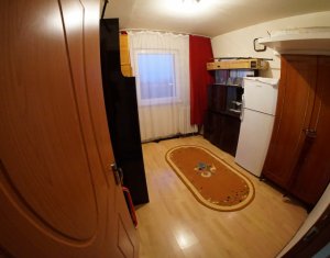 Appartement 4 chambres à vendre dans Cluj-napoca, zone Manastur