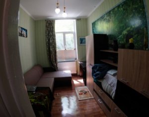 Appartement 3 chambres à vendre dans Cluj-napoca, zone Centru
