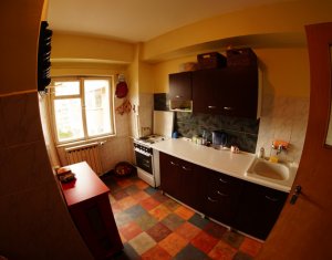 Lakás 3 szobák eladó on Cluj-napoca, Zóna Manastur