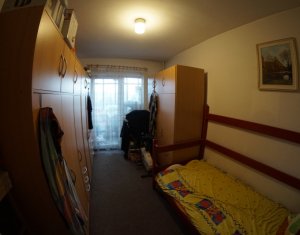 Lakás 4 szobák eladó on Cluj-napoca, Zóna Manastur