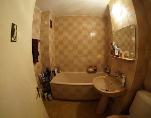 Lakás 4 szobák eladó on Cluj-napoca, Zóna Manastur