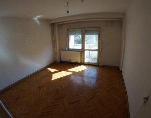 Lakás 3 szobák eladó on Cluj-napoca