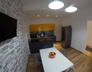 Appartement 4 chambres à louer dans Cluj-napoca, zone Centru