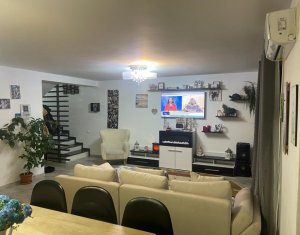 Maison 4 chambres à vendre dans Floresti