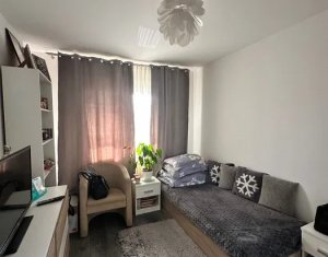 Appartement 3 chambres à vendre dans Cluj-napoca, zone Intre Lacuri