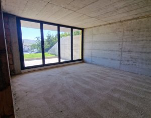 Ház 4 szobák eladó on Campenesti, Zóna Centru