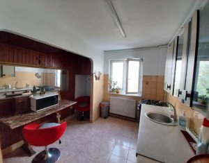 Appartement 3 chambres à vendre dans Cluj-napoca, zone Manastur
