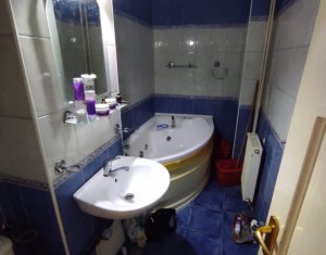 Appartement 4 chambres à vendre dans Cluj-napoca, zone Manastur